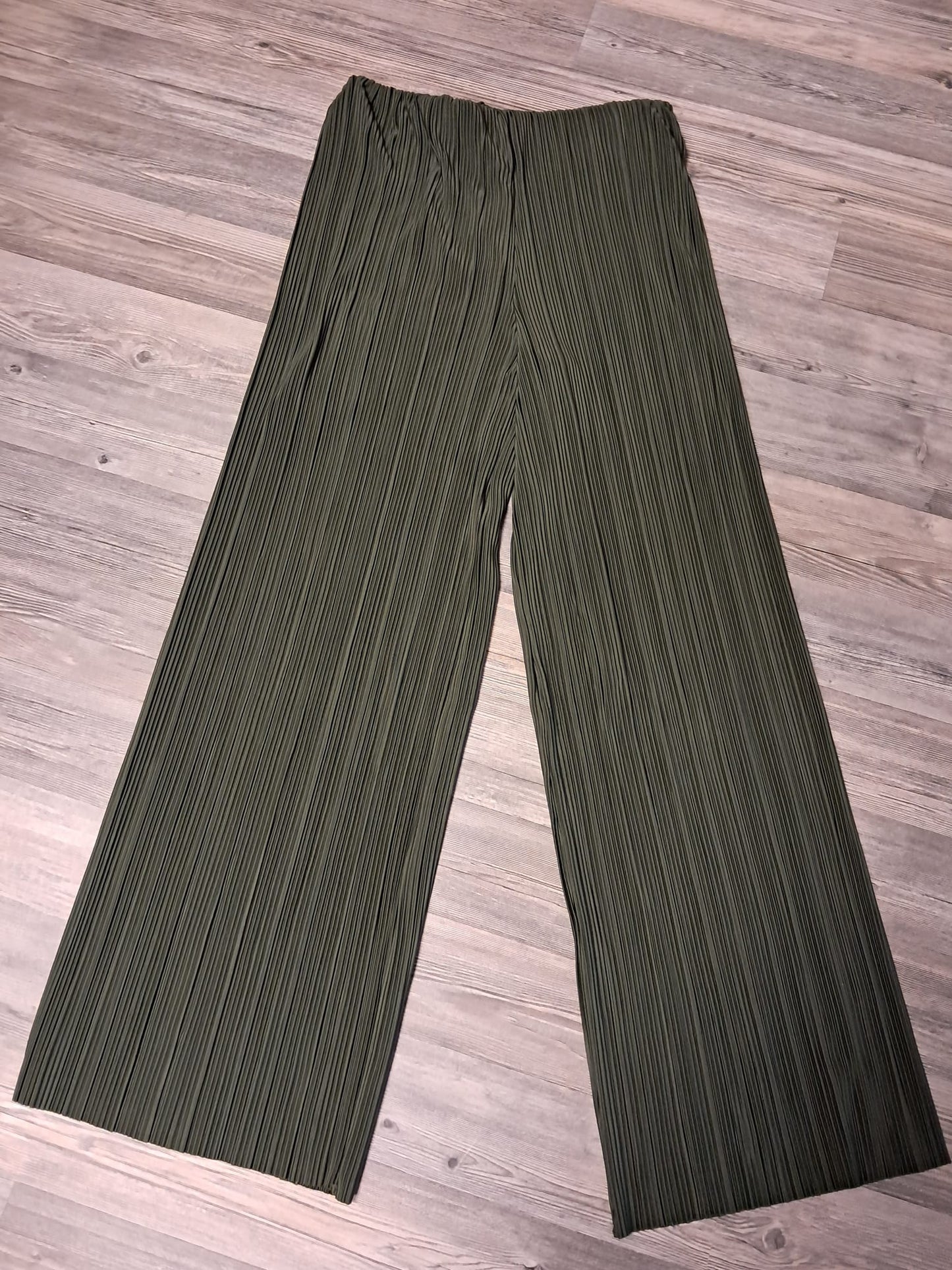 New Look Plissee Hose Gr. 38