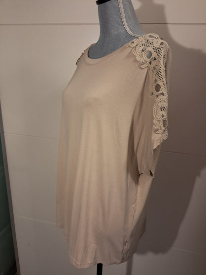 M&V T-Shirt mit Spitze und Strass bis 44/46 tragbar