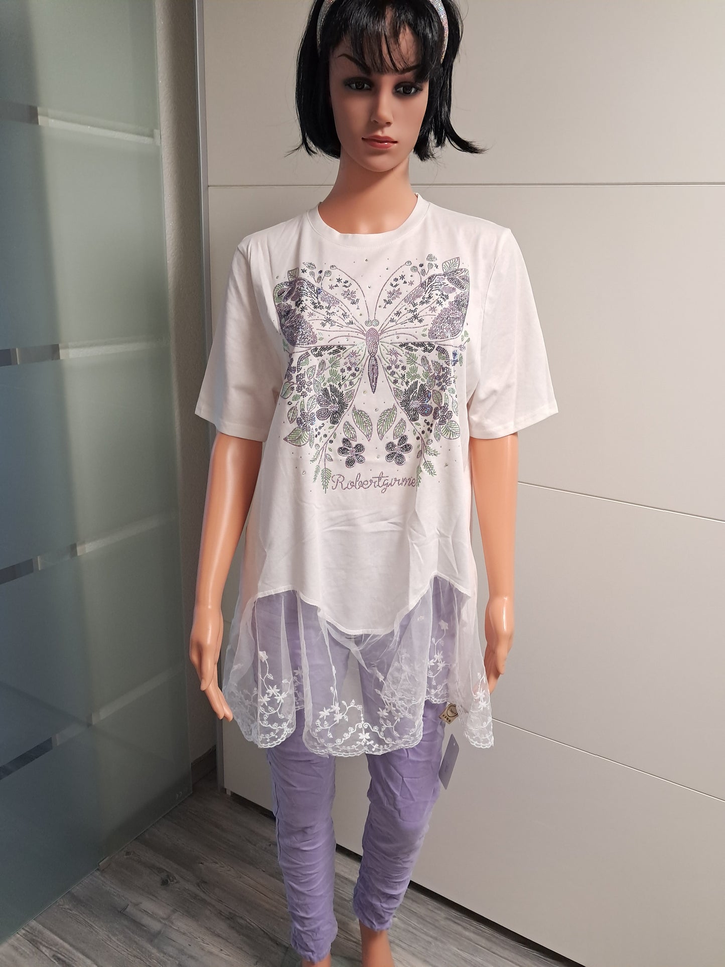 T-Shirt mit Spitzensaum und Strass bis 44 tragbar