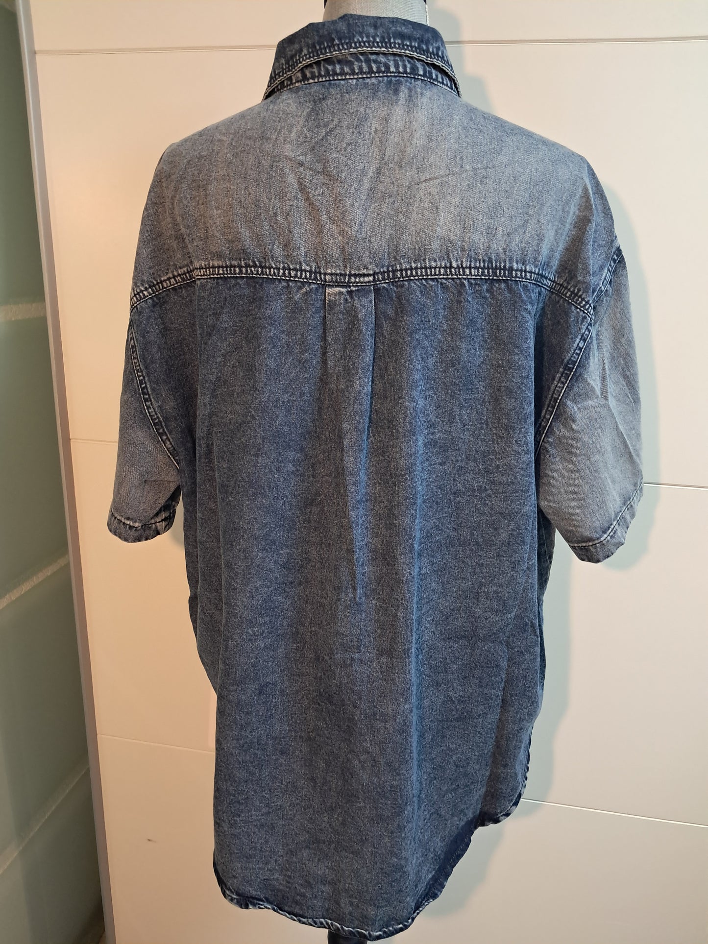 Jeans Hemd mit Druck und Pailletten bis 48 tragbar