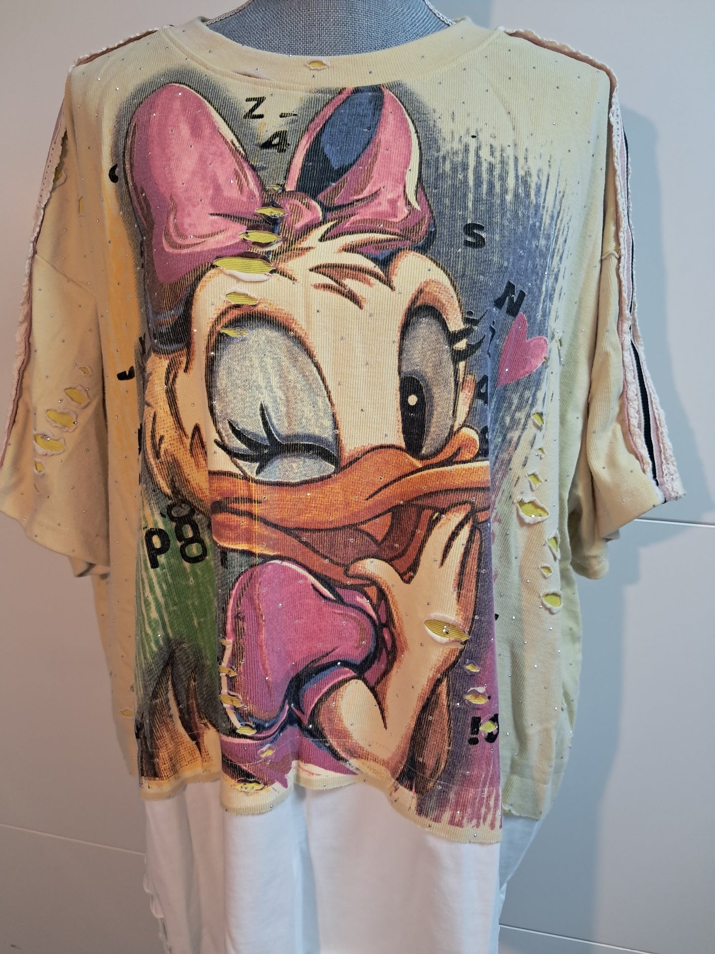 Feinstrick T-Shirt mit Cut Outs bis 48 tragbar