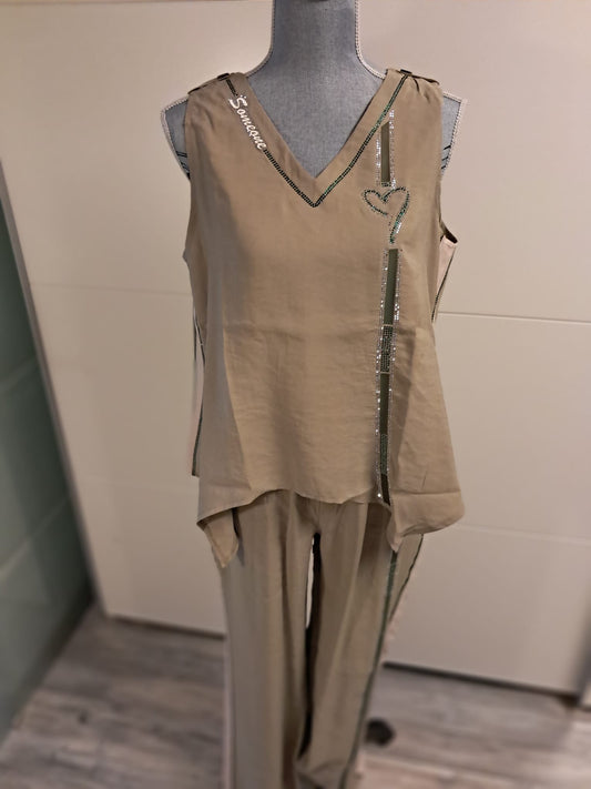 Missy Top mit Strass