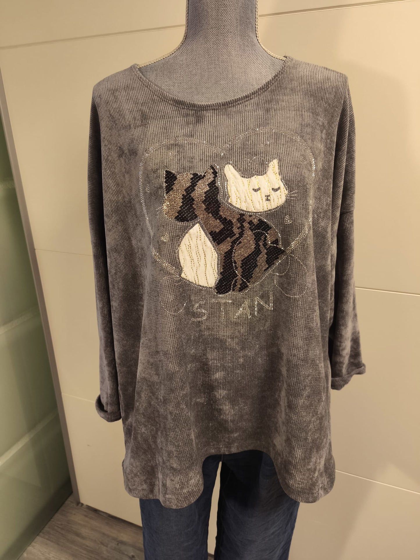 Feincord Pullover mit Pailletten und Strass