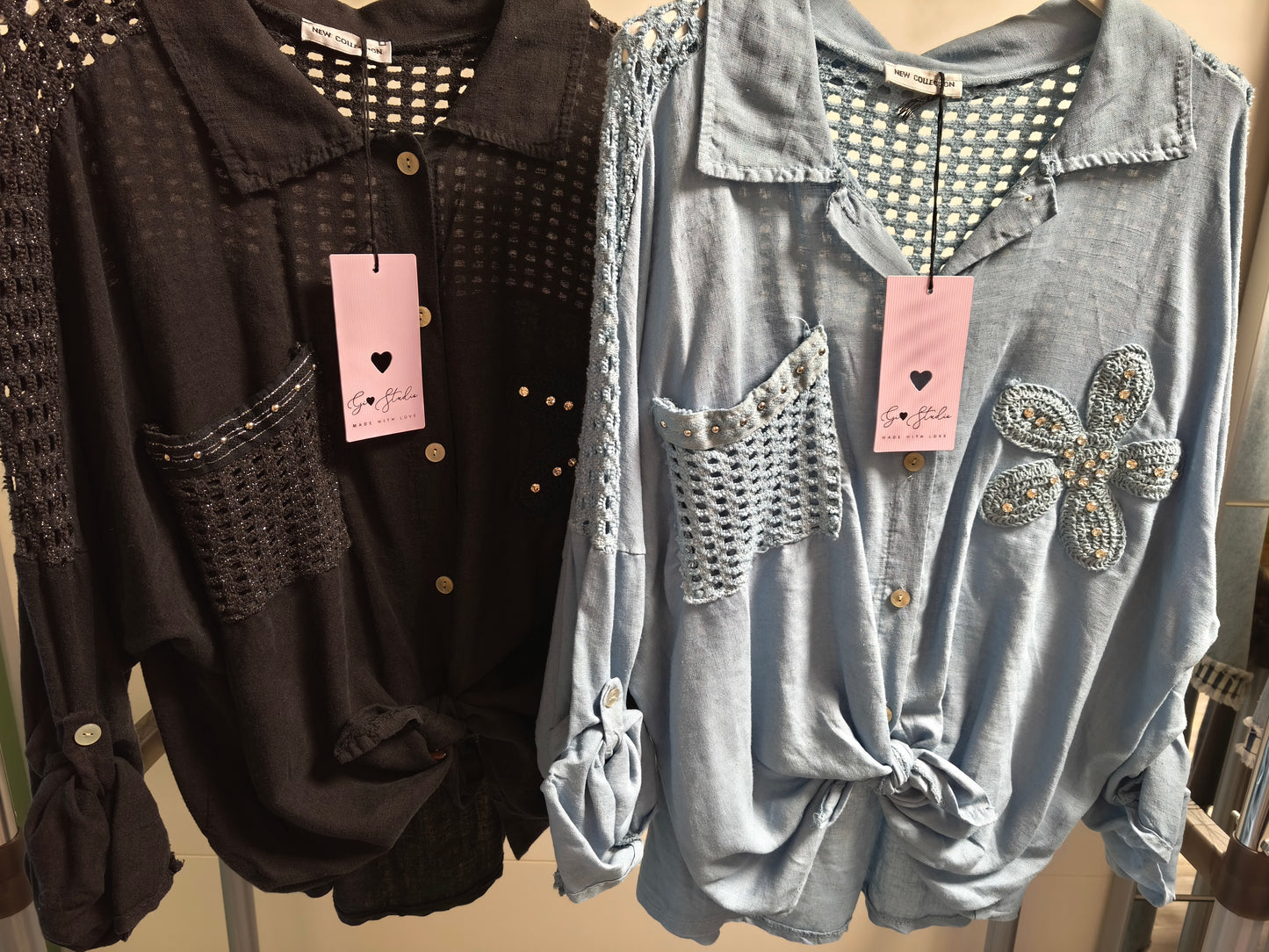 Loch Blusenhemd mit Strass