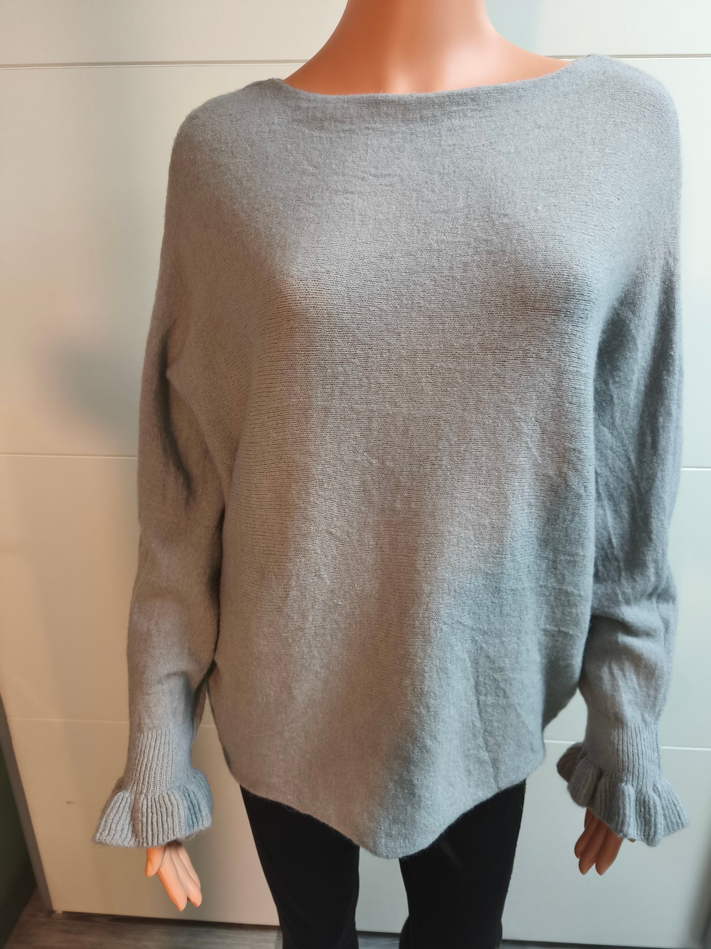 Feinstrick Pullover mit Volants bis 44 Tragbar