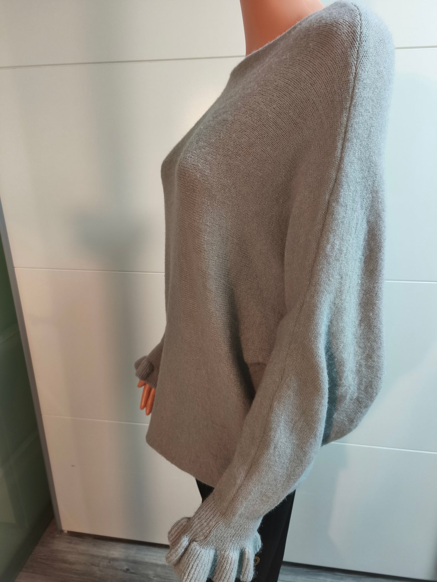 Feinstrick Pullover mit Volants bis 44 Tragbar