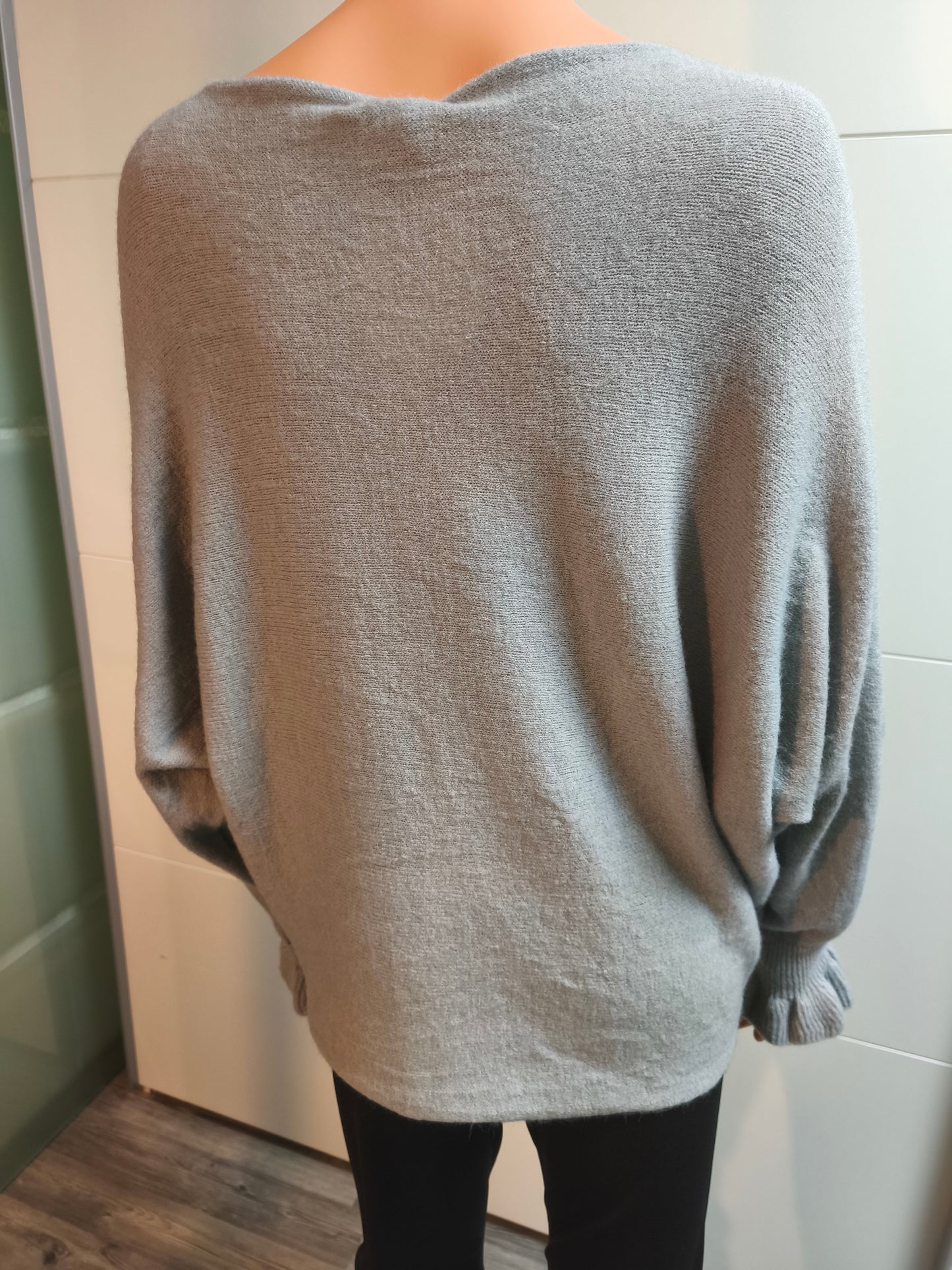 Feinstrick Pullover mit Volants bis 44 Tragbar