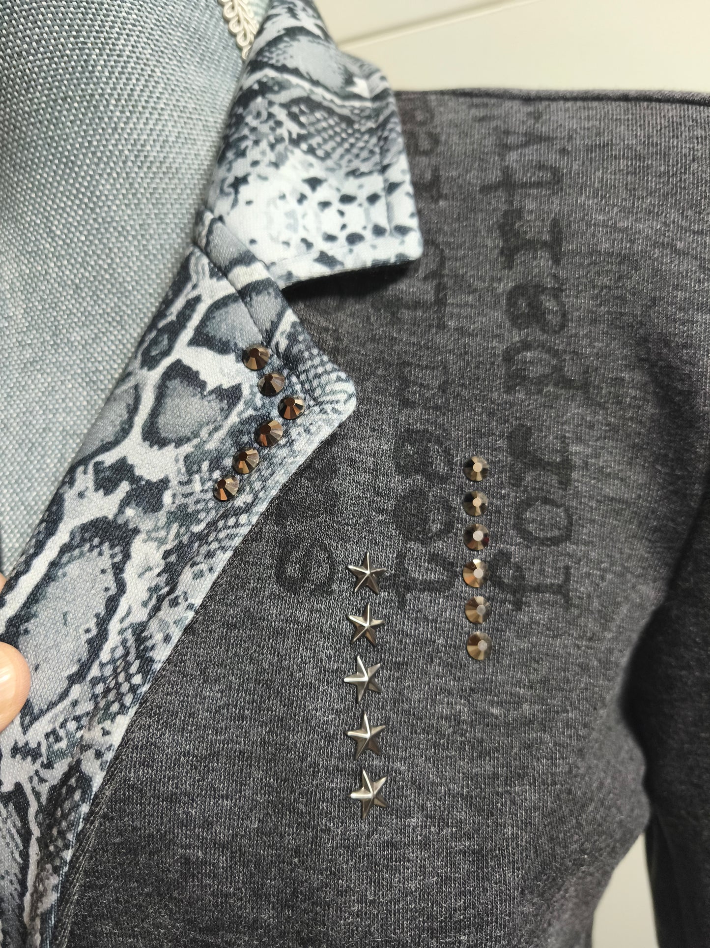 EU-Queen Blazer mit Strasssteinen 36/38/42