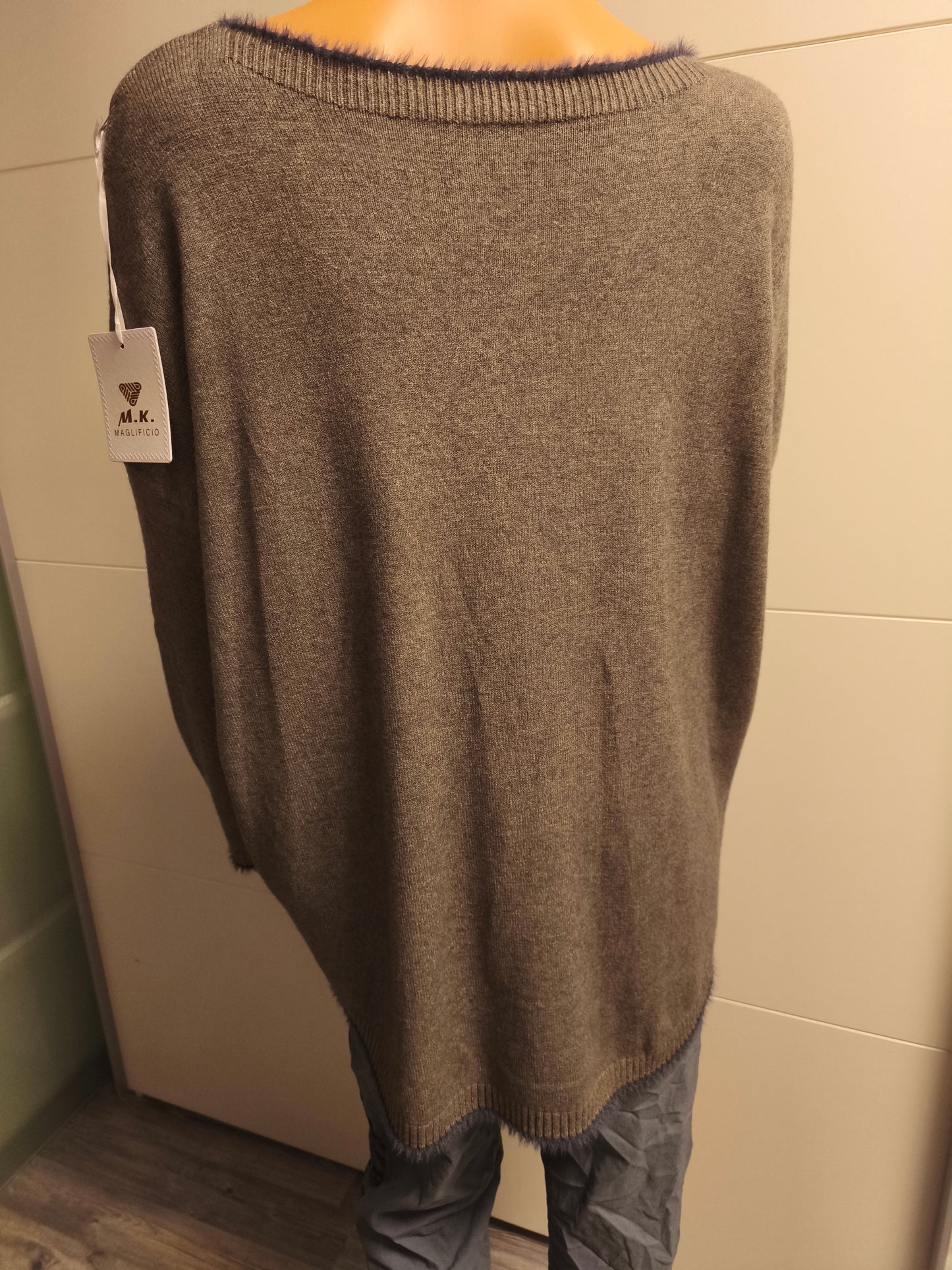 Hochwertiger Strick Pullover bis Gr. 46/48 tragbar