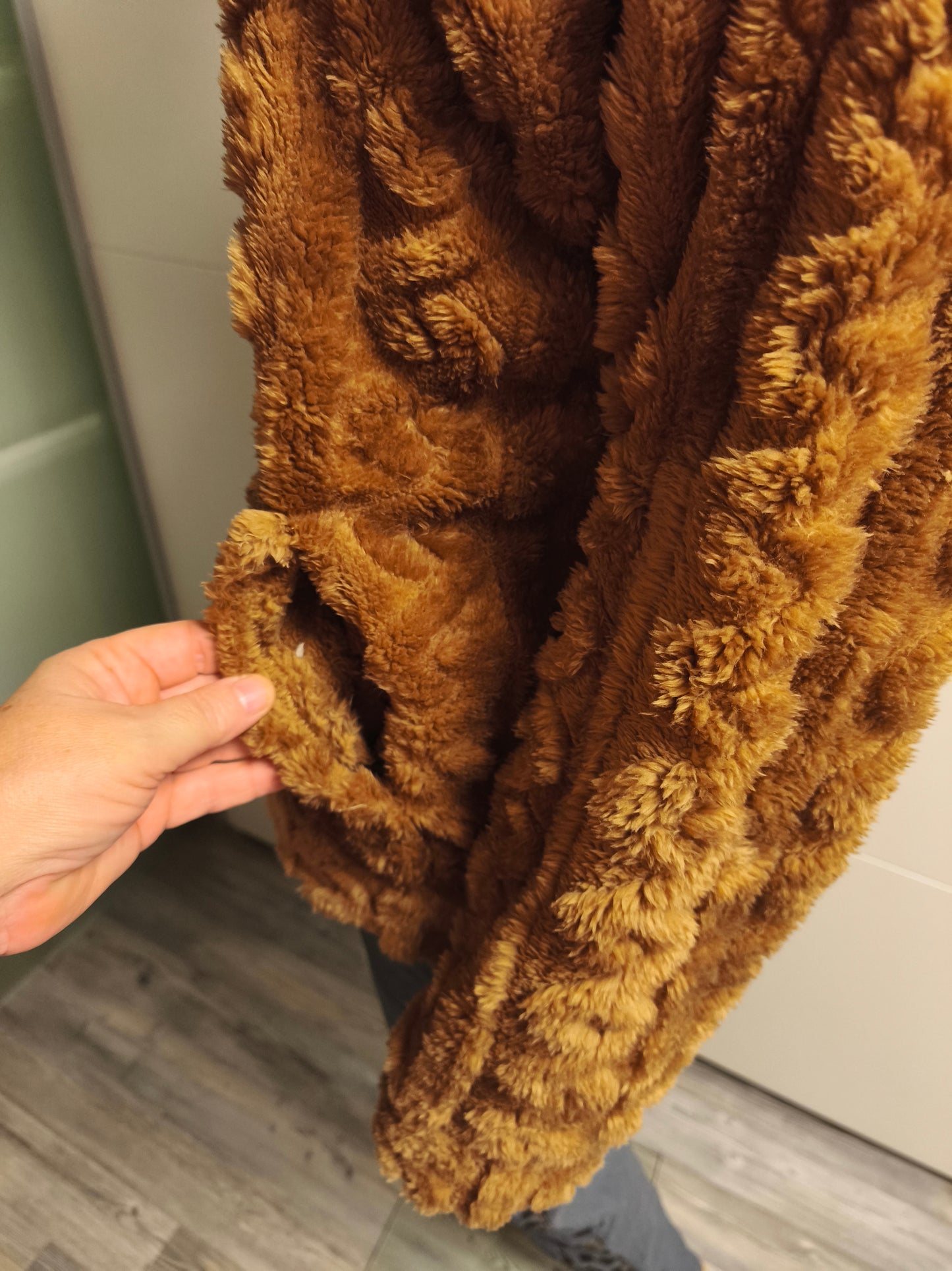 Kuschelweiche Kapuzen Jacke Mila bis Gr. M/L tragbar