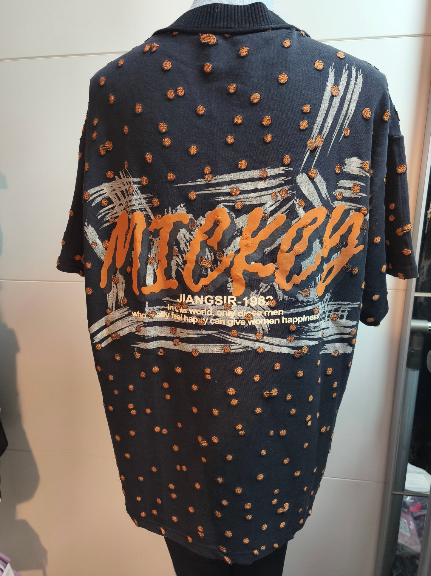 Hochwertiges T-Shirt bis Gr. 44 tragbar