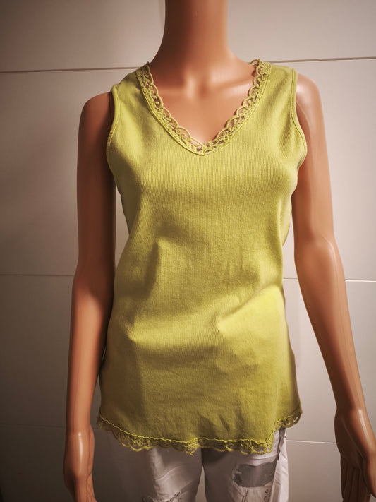 Top mit Spitzen Saum bis 46 tragbar